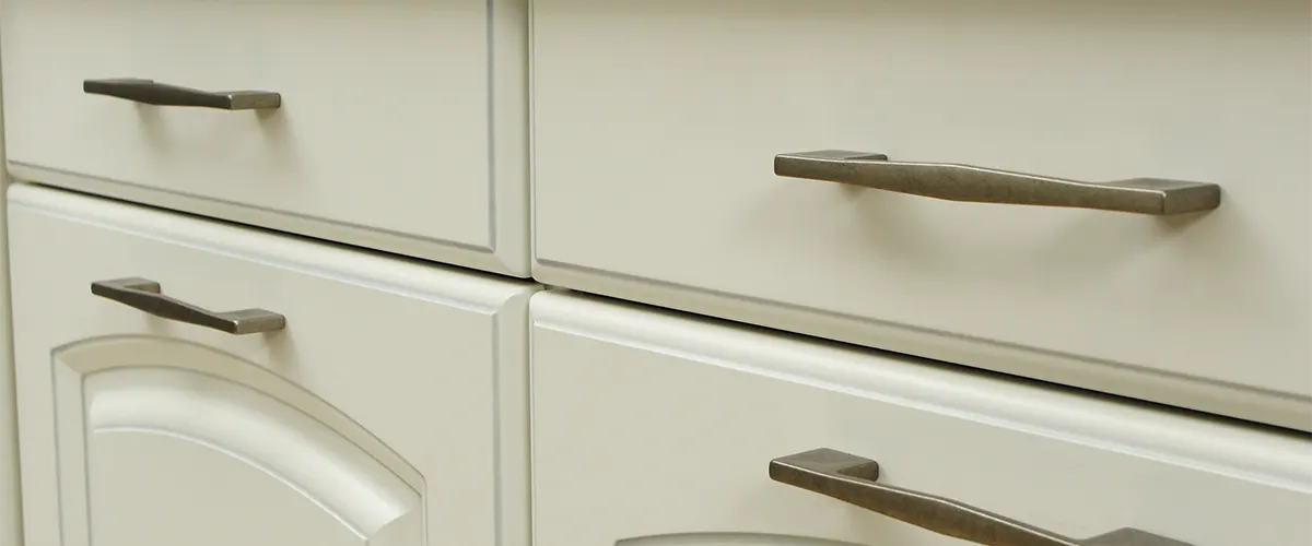 Inset cabinet doors and drawers