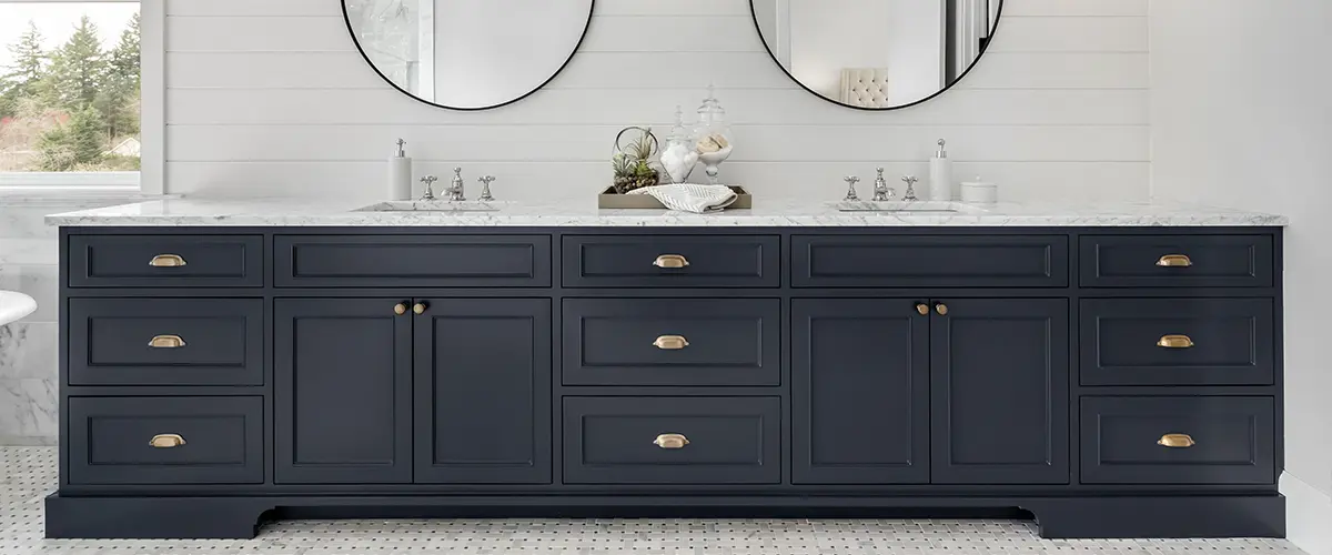 Big double vanity in navy blue